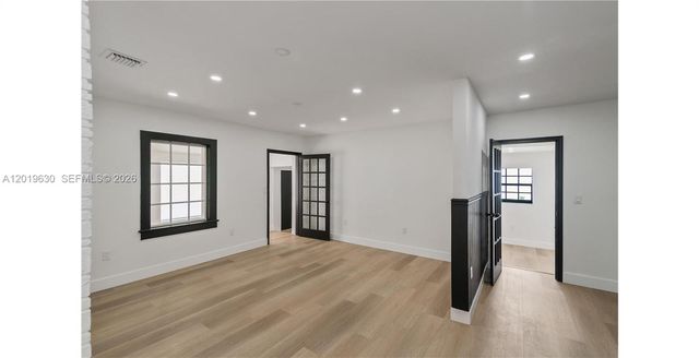 1409 NW 44th St A, Miami, FL 33142