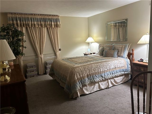 308 Clubhouse Dr, South Strabane, PA 15301