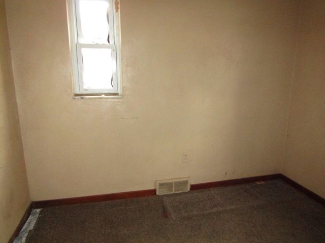 2291 Bernard St, Overbrook, PA 15234