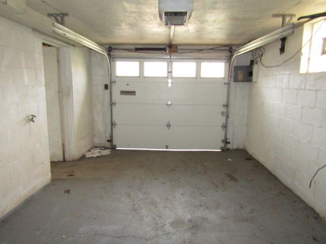 2291 Bernard St, Overbrook, PA 15234