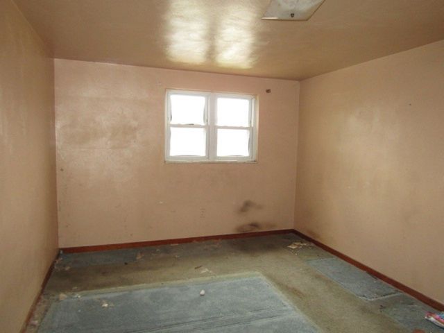 2291 Bernard St, Overbrook, PA 15234