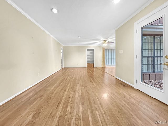 716 Downs Ave, Gardendale, AL 35071