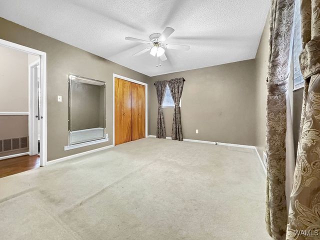 716 Downs Ave, Gardendale, AL 35071