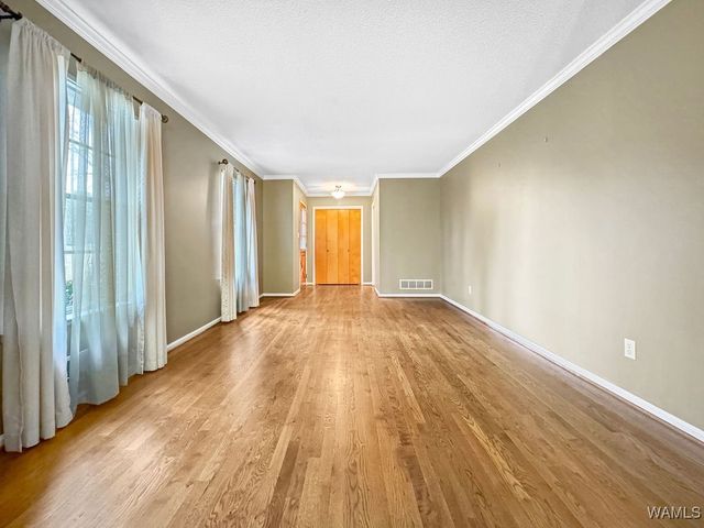 716 Downs Ave, Gardendale, AL 35071