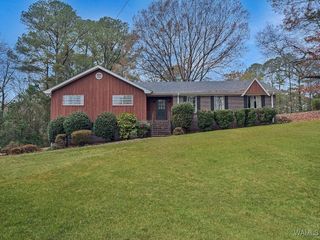 716 Downs Ave, Gardendale, AL 35071