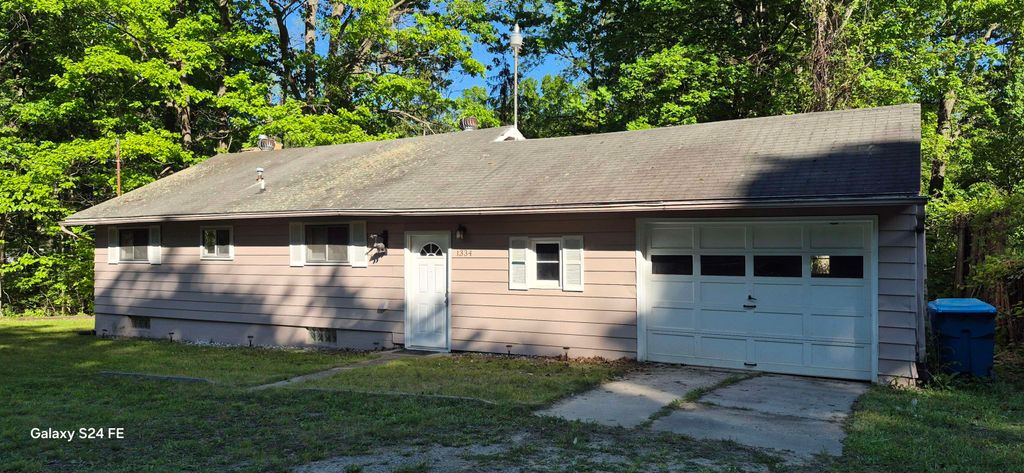 1334 Denton Creek Road, Beaverton, MI 48612