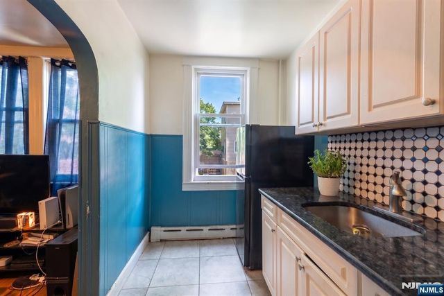 140A Clendenny Avenue, Jersey City, NJ 07304