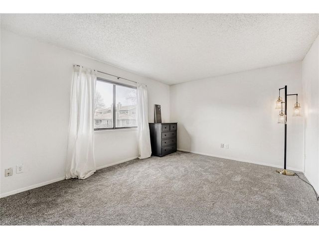 540 S Forest St 5-206, Denver, CO 80246