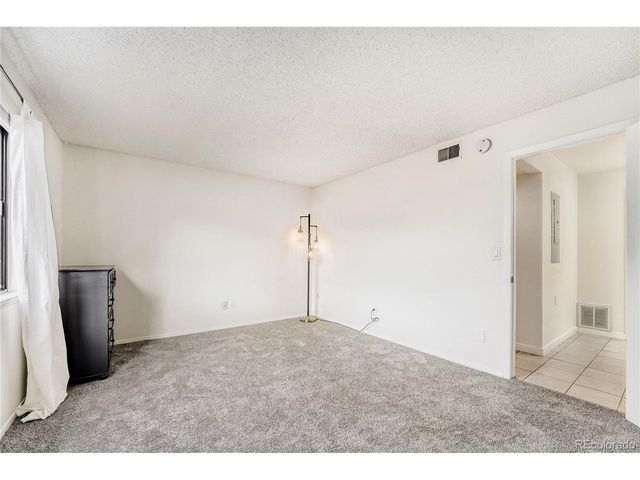 540 S Forest St 5-206, Denver, CO 80246