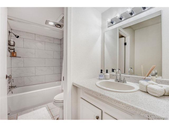 540 S Forest St 5-206, Denver, CO 80246