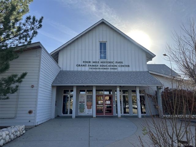 540 S Forest St 5-206, Denver, CO 80246