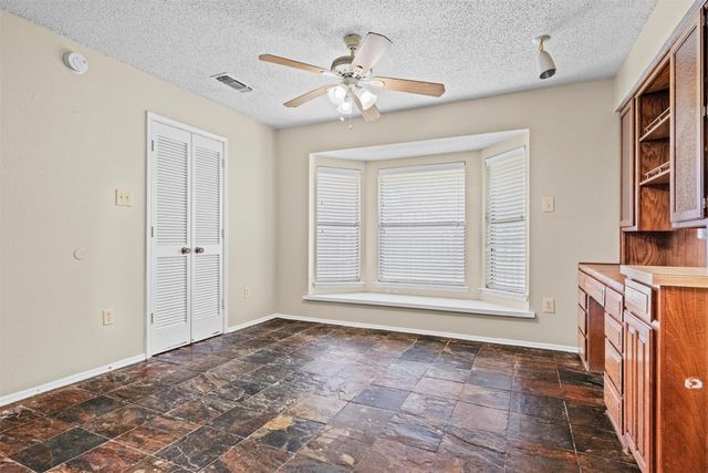 5601 Kingstree Court, Arlington, TX 76017