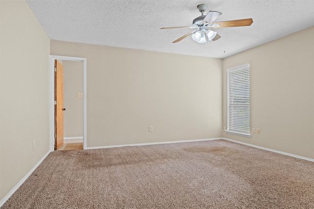 5601 Kingstree Court, Arlington, TX 76017