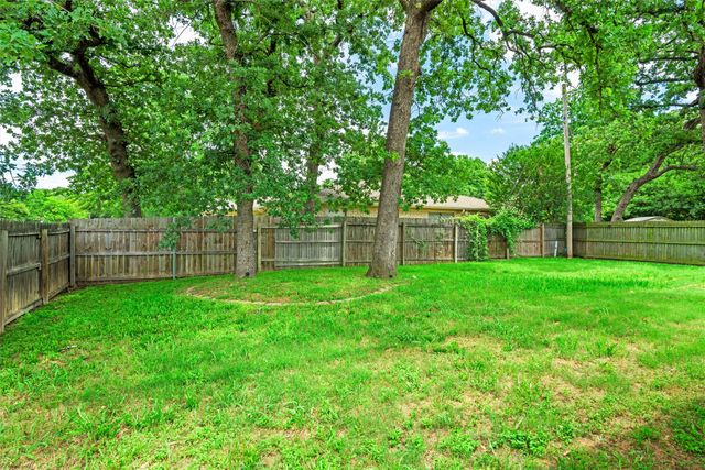 5601 Kingstree Court, Arlington, TX 76017