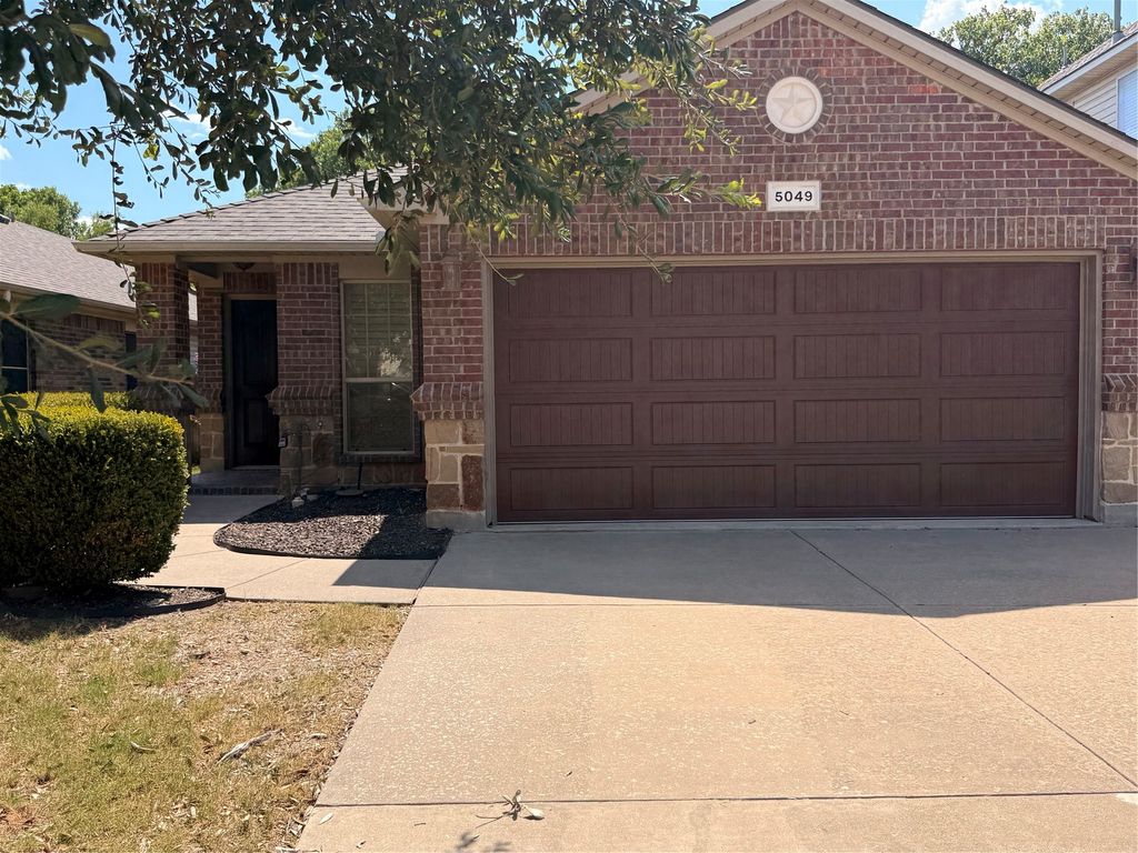 5049 Britton Ridge Lane, Fort Worth, TX 76179
