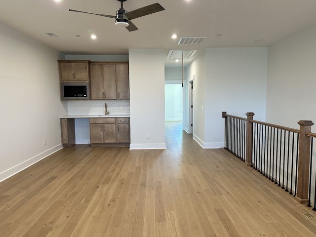 2068 Conductor Ln, Thompsons Station, TN 37179