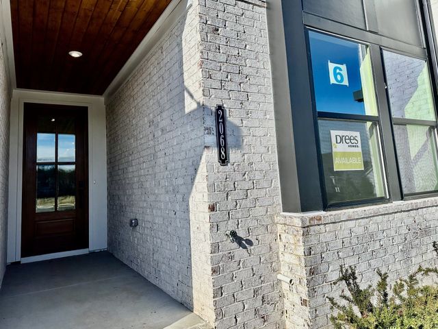 2068 Conductor Ln, Thompsons Station, TN 37179