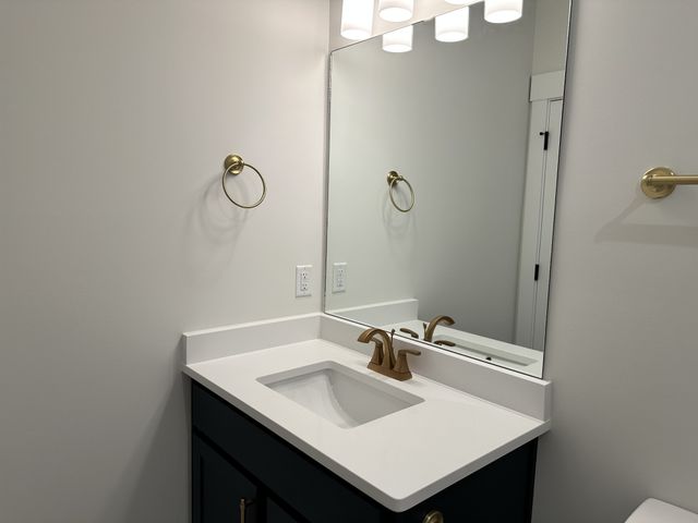 2068 Conductor Ln, Thompsons Station, TN 37179