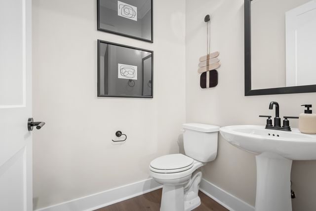 2068 Conductor Ln, Thompsons Station, TN 37179