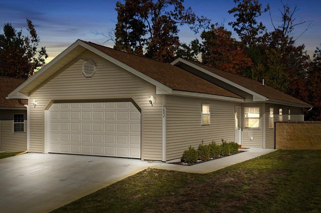 9842 Deer Track Court, Green Lake Twp, MI 49643