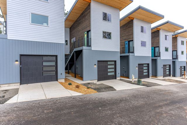 940 NE Norton Avenue Lot 4, Bend, OR 97701