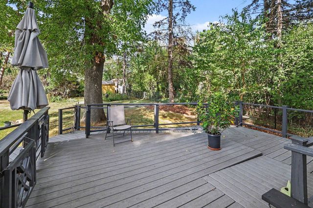 887 Cheri Lane, Mendota Heights, MN 55120