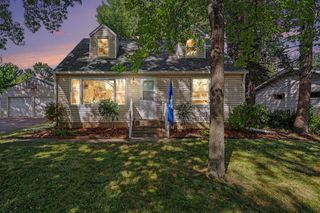 887 Cheri Lane, Mendota Heights, MN 55120