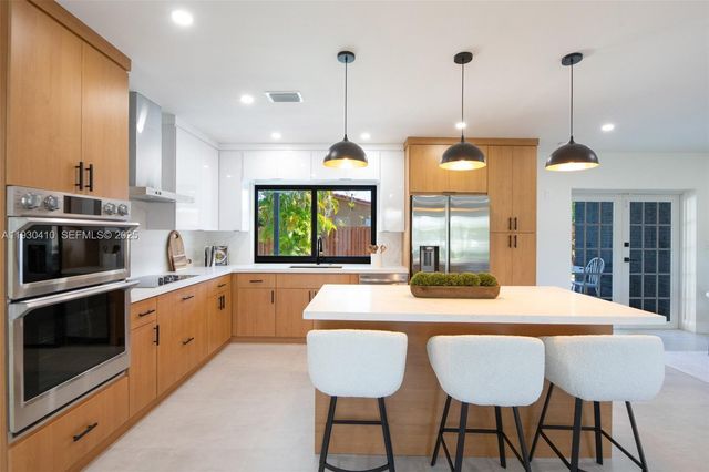 1655 N 50th Ave, Hollywood, FL 33021