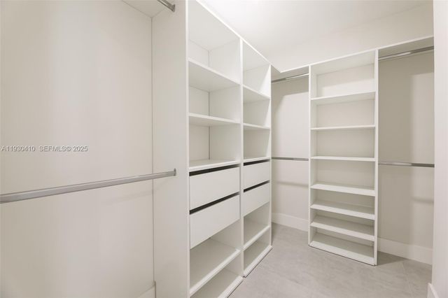 1655 N 50th Ave, Hollywood, FL 33021