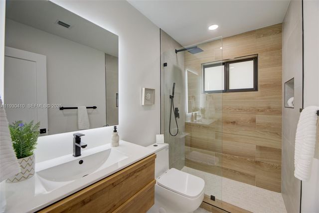 1655 N 50th Ave, Hollywood, FL 33021