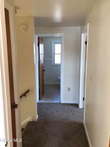 34 Swayze Drive B, Colonie, NY 12110