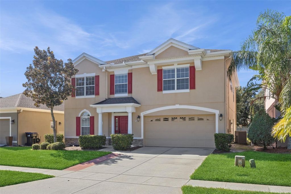 Image 3 of property listing at 10113 CYPRESS TRAIL DRIVE, Orlando, FL 32825