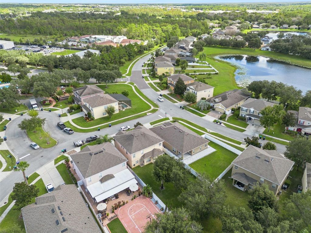 Image 64 of property listing at 10113 CYPRESS TRAIL DRIVE, Orlando, FL 32825