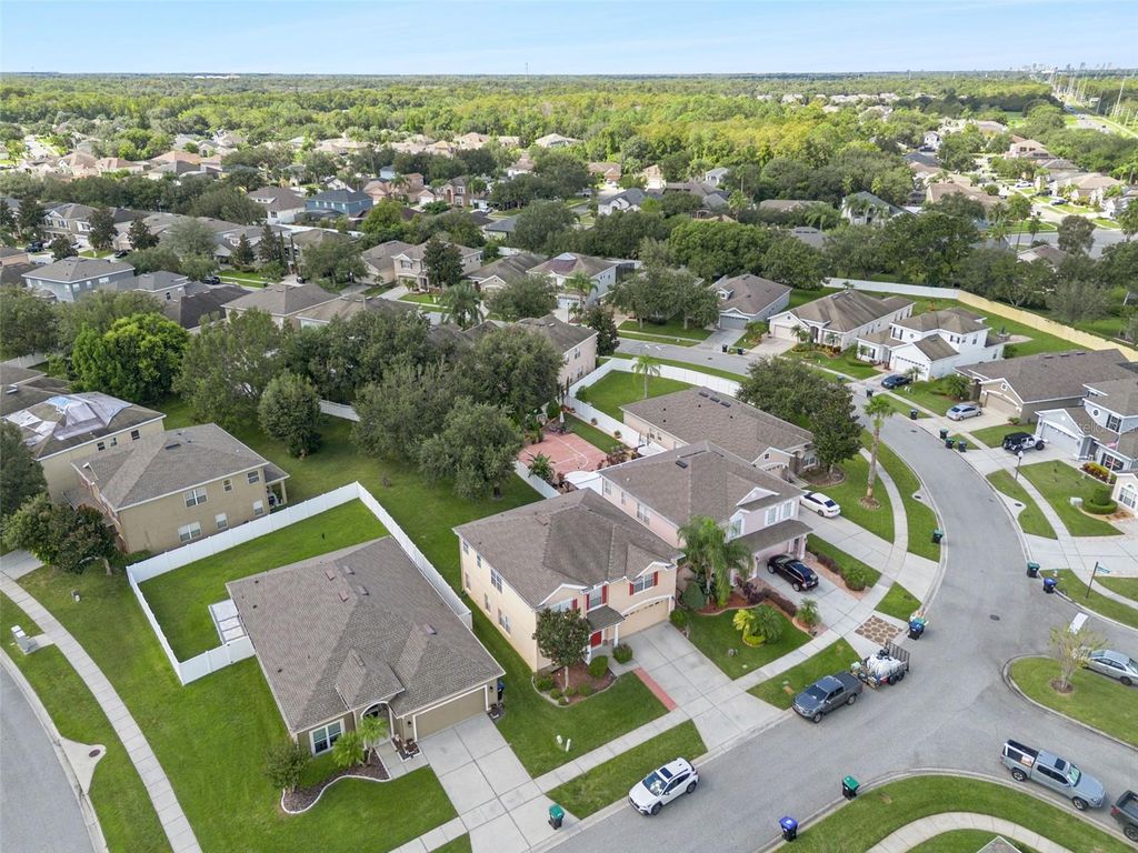 Image 66 of property listing at 10113 CYPRESS TRAIL DRIVE, Orlando, FL 32825