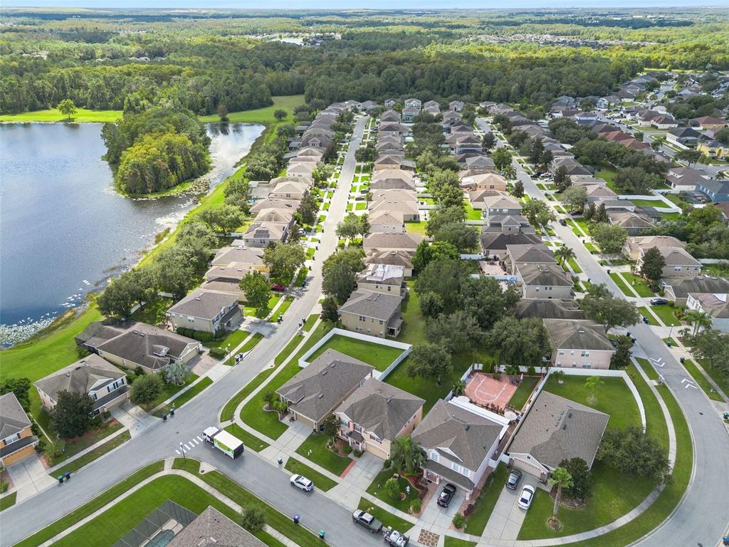 Image 69 of property listing at 10113 CYPRESS TRAIL DRIVE, Orlando, FL 32825