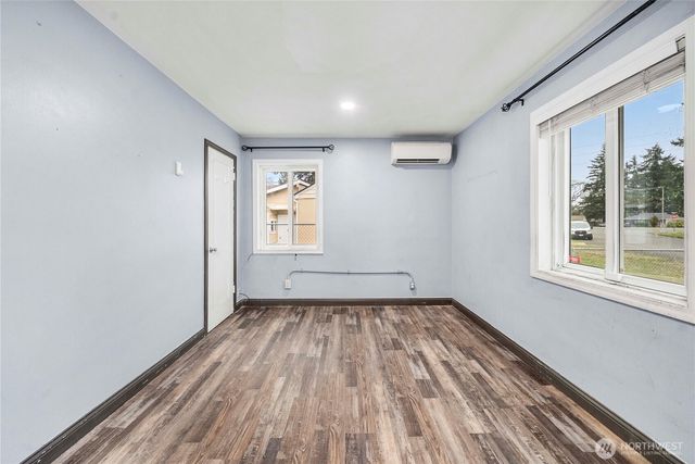 18 Oak Park Drive SW, Lakewood, WA 98499