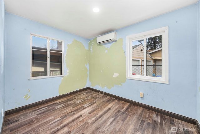 18 Oak Park Drive SW, Lakewood, WA 98499