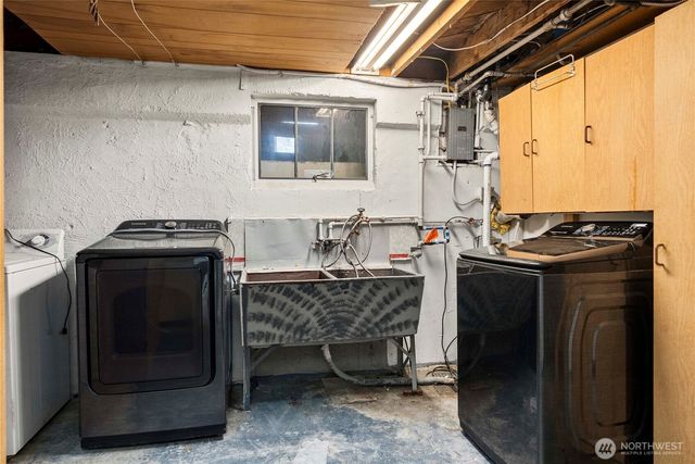 18 Oak Park Drive SW, Lakewood, WA 98499