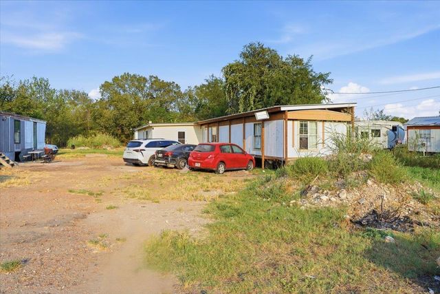 149 Hiway 40, Bastrop, TX 78602