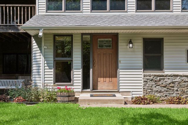 11415 242nd Court E, Lakeville, MN 55044