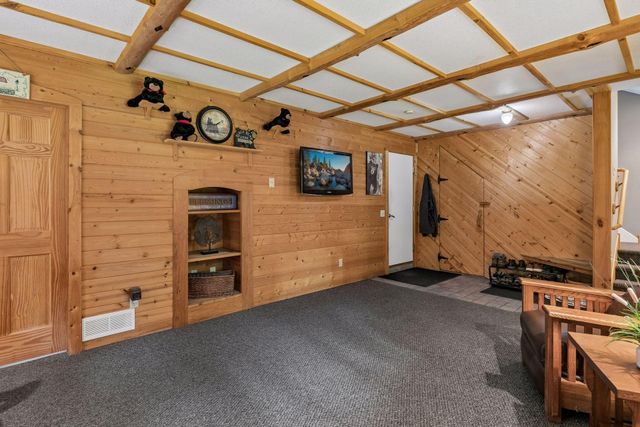 11415 242nd Court E, Lakeville, MN 55044