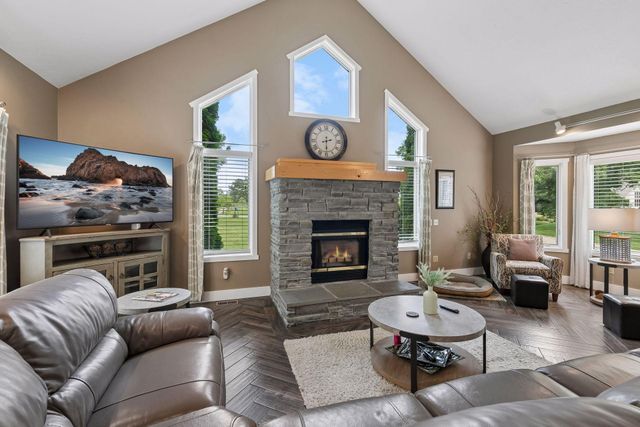 11415 242nd Court E, Lakeville, MN 55044