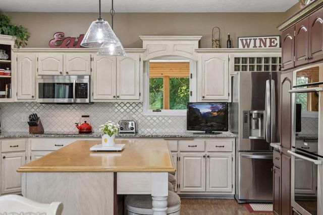 11415 242nd Court E, Lakeville, MN 55044