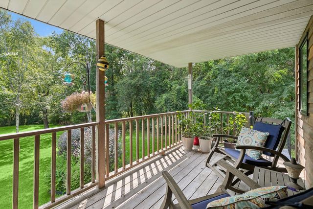 11415 242nd Court E, Lakeville, MN 55044