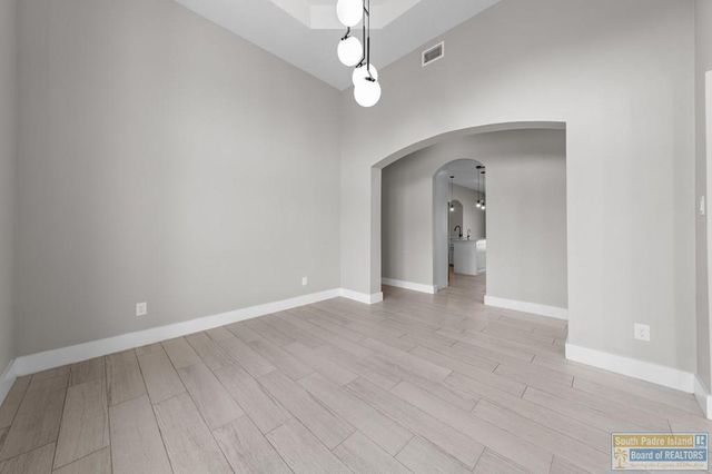 60 Whooping Crane Dr., Laguna Vista, TX 78578