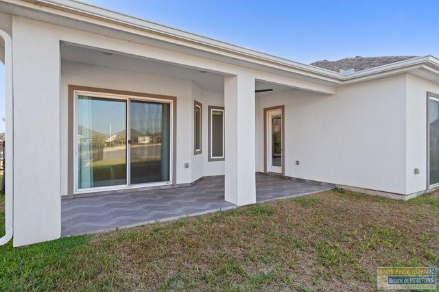 60 Whooping Crane Dr., Laguna Vista, TX 78578