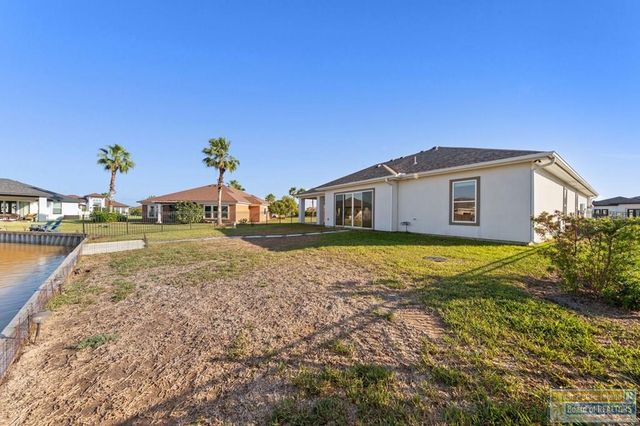 60 Whooping Crane Dr., Laguna Vista, TX 78578
