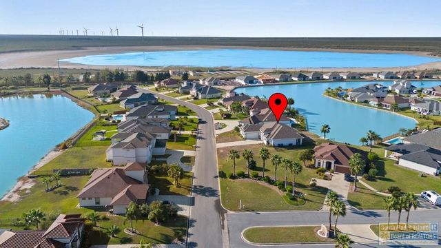 60 Whooping Crane Dr., Laguna Vista, TX 78578