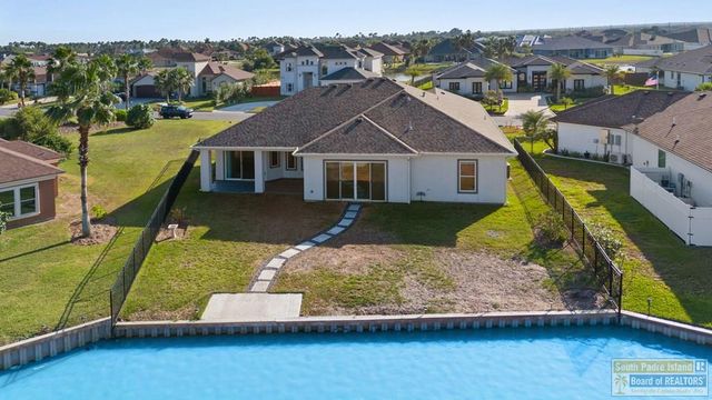 60 Whooping Crane Dr., Laguna Vista, TX 78578