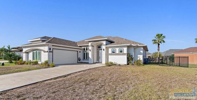 60 Whooping Crane Dr., Laguna Vista, TX 78578